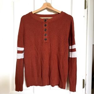 Women’s American Eagle lightweight red/orange sweater size Medium
